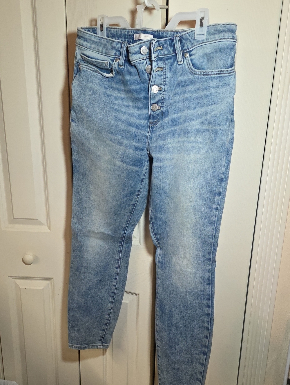 Light Wash Lauren Conrad Women’s Jeans - Picture 1 of 5